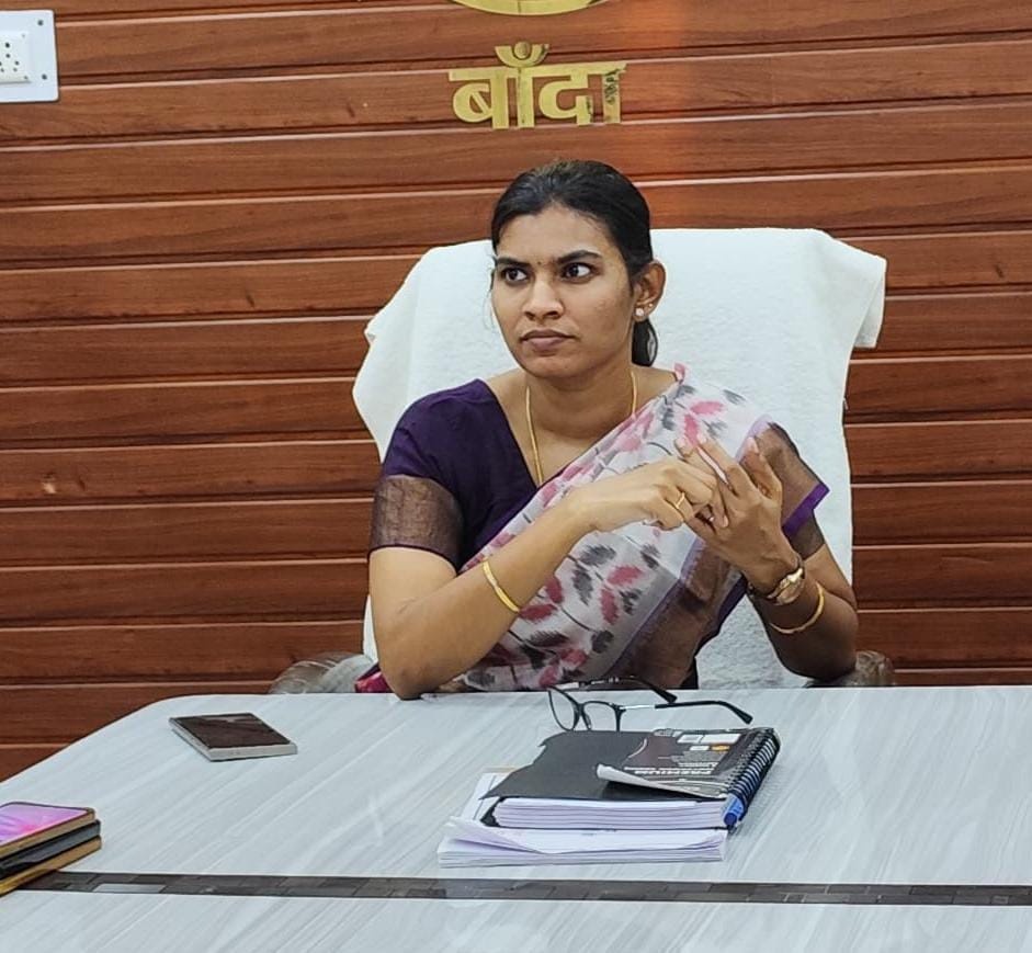 होली पर्व की जनपद बांदा में जिलाधिकारी जे०रीभा ने जारी एडवाइजरी