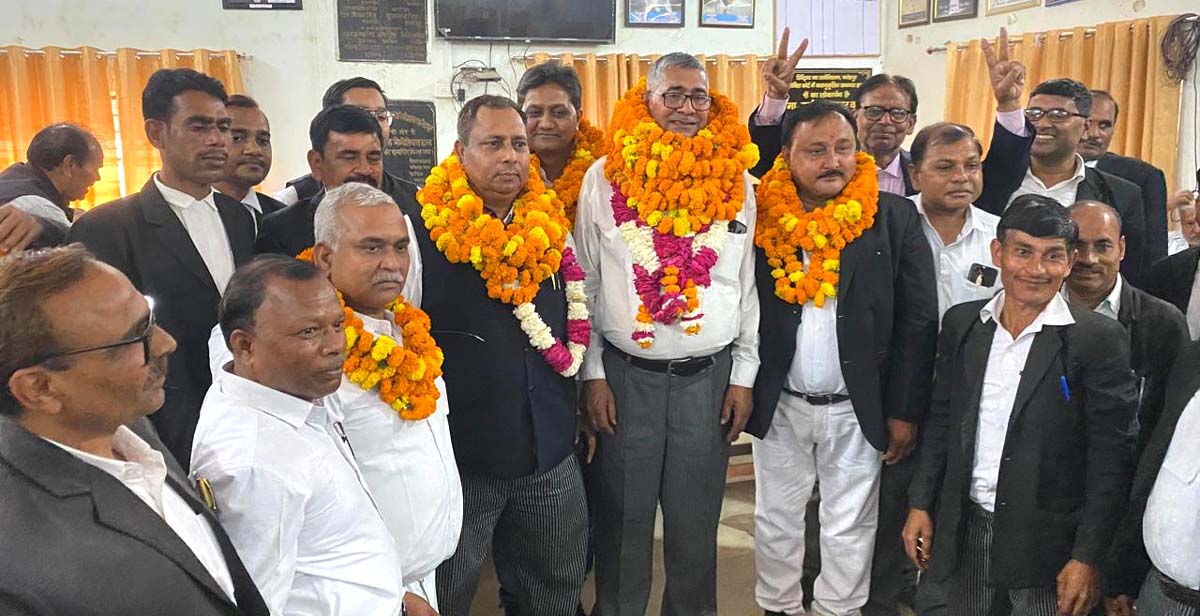  सर्व समाज अधिवक्ता व व्यवस्था परिवर्तन गुट ने डीबीए चुनाव की भरी हुंकार