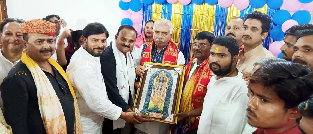 कैबिनेट मंत्री ने समारोह में की शिरकत, हुआ स्वागत,एक-दूसरे को दी बधाई