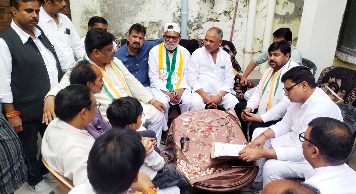 मृतकों के घर पंहुचा कांग्रेस का डेलिगेशन ,प्रदेश अध्यक्ष ने दिया आश्वासन