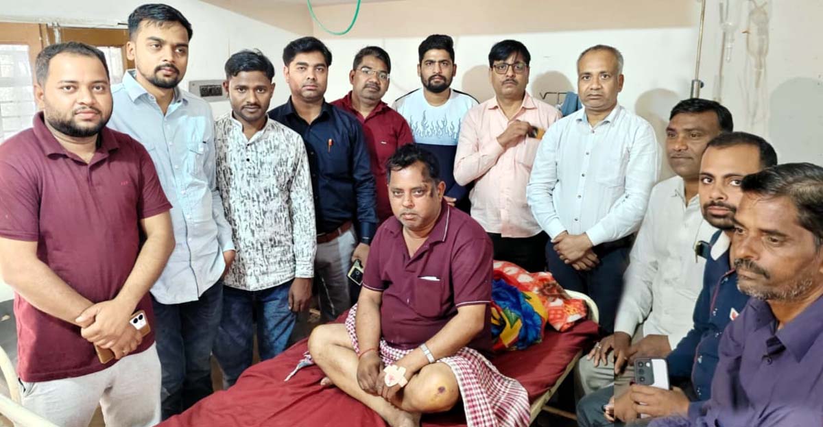 दुर्घटना पीड़ित सदस्य का टीम ने किया सत्यापन