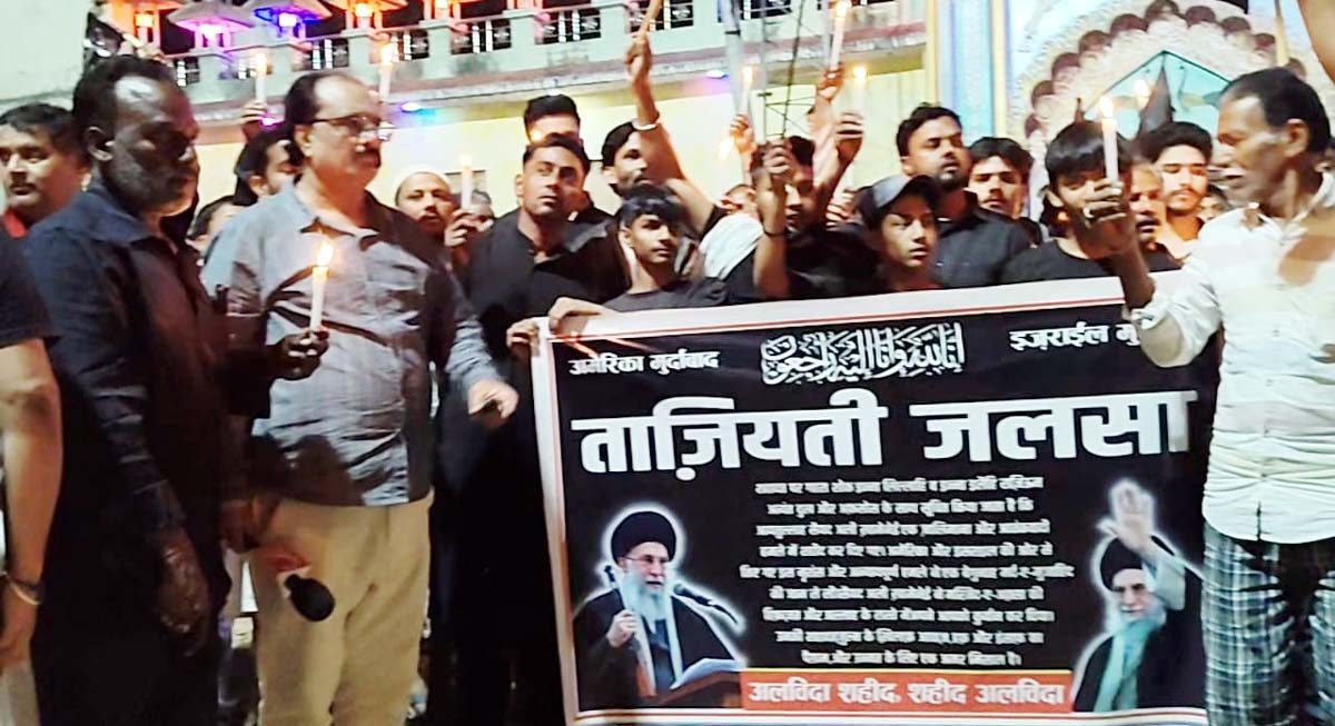 आब्दी मंजिल पर डोनाल्ड ट्रंप व बेंजामिन नेतन्याहू का जताया पुतला