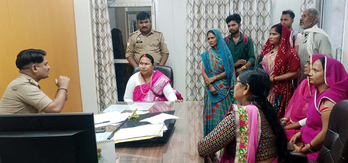 अपहृत छात्रा की बरामदगी के लिए दिया चार दिन का अल्टीमेटम