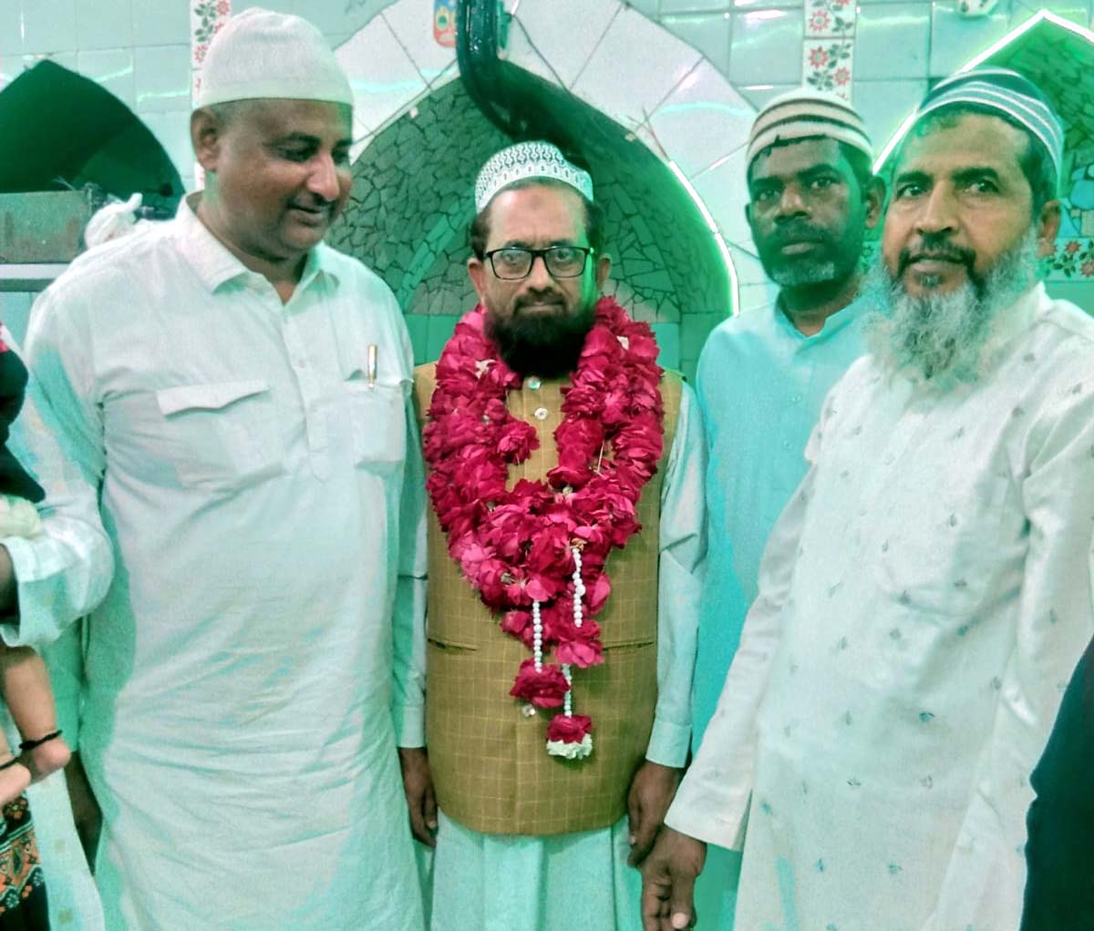 मस्जिदे खिजरा की तरावीह में कुरआन मुकम्मल, किया इस्तकबाल