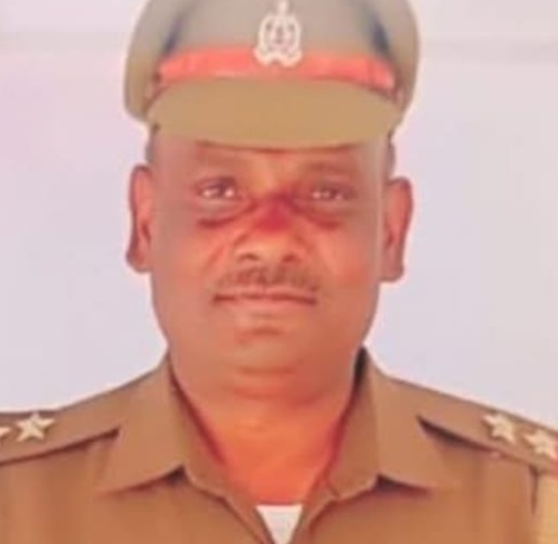 दारोगा का शव फंदे से लटका मिला, संदिग्ध मौत से मचा हड़कंप