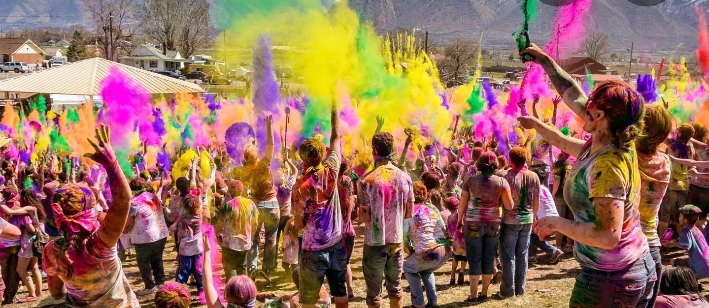 ड्रोन करेगा आसमान से निगरानी, सड़क पर पुलिस का पहरा