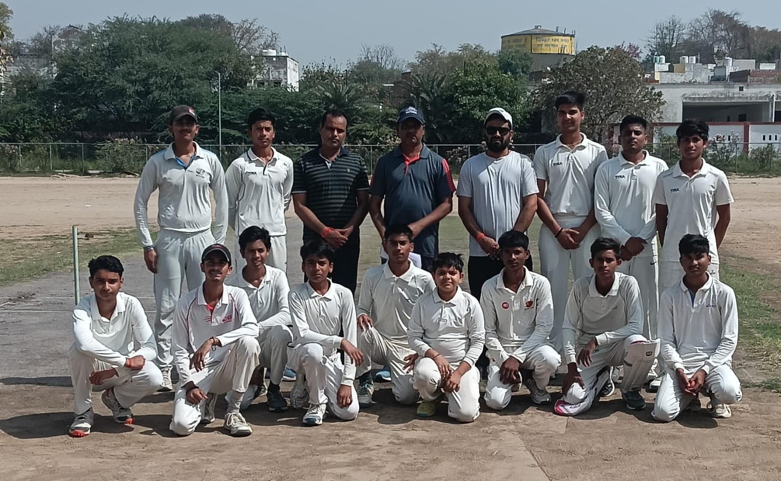 अंडर 16 के जिले स्तर क्रिकेट ट्रायल आज स्पोर्ट्स स्टेडियम बाँदा में हुआ आयोजित