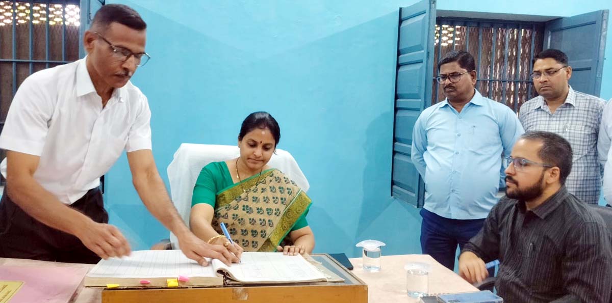 जिले में सुशासन व पारदर्शिता के साथ किया जाएगा कार्य: निधि गुप्ता