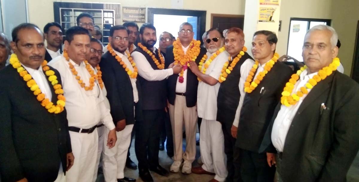बार के नवनिर्वाचित अध्यक्ष का अधिवक्ताओं ने किया स्वागत