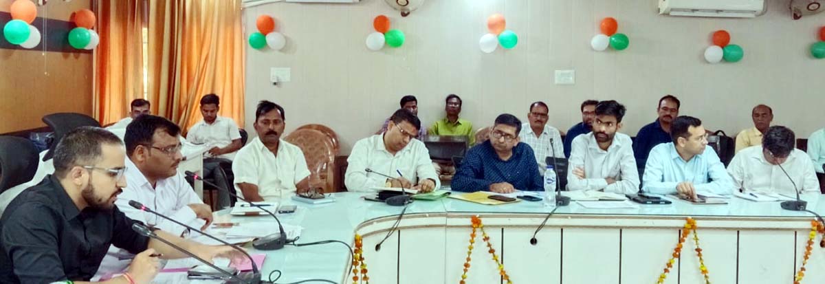 सीडीओ ने किसान दिवस में सुनीं समस्याएं, निस्तारण के दिए निर्देश