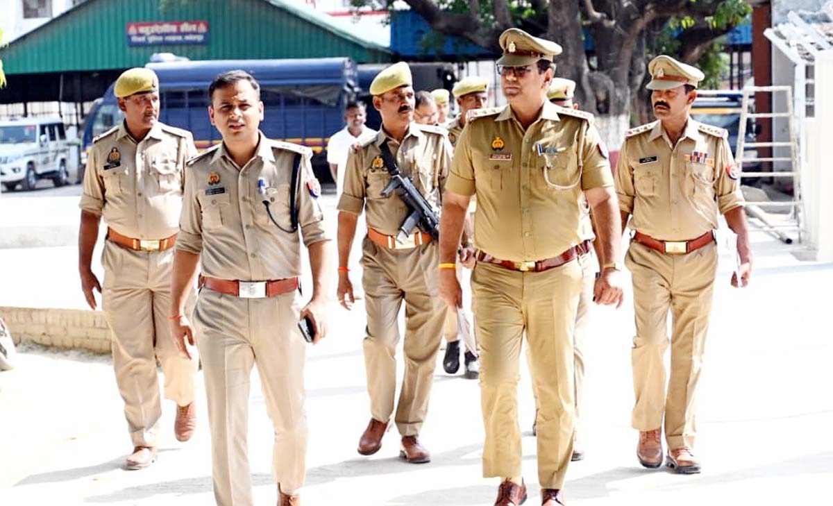 एसपी ने पासिंग आउट परेड की तैयारियों का लिया जायजा