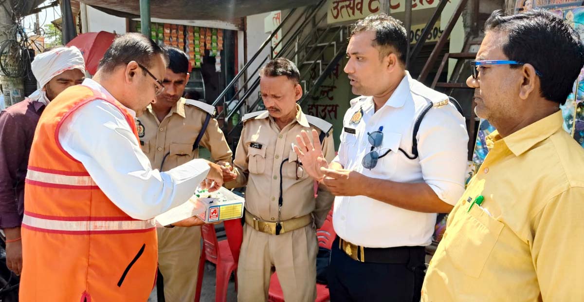 हीटवेव के प्रकोप से बचाव हेतु जवानों को दी होम्योपैथिक दवा