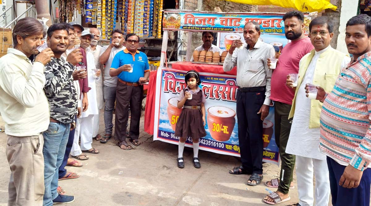 बेटी शान्वी ने फीता काट कर वैदिक रीति रिवाज से किया शुभारंभ