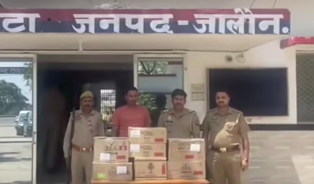 आटा पुलिस की बड़ी कार्रवाई, बाइक चोर और शराब तस्कर गिरफ्तार