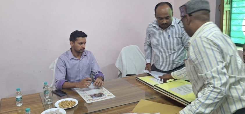  निवर्तमान जिलाधिकारी को भावभीनी विदाई, नवागत डीएम ने संभाला कार्यभार