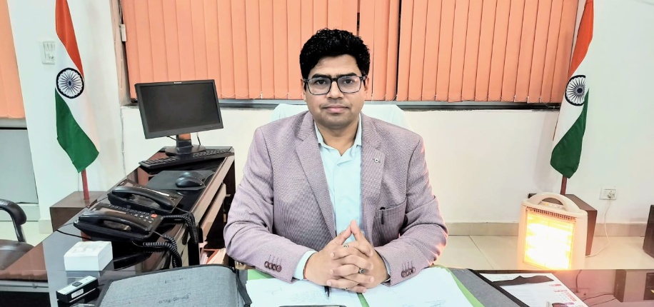 हमीरपुर ने रचा इतिहास: CM डैशबोर्ड रैंकिंग में प्रदेश में प्रथम स्थान