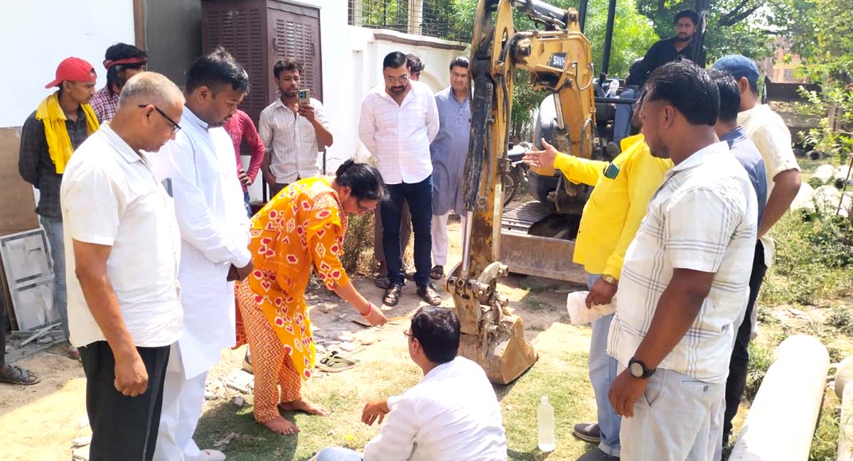 शिलान्यास कार्यक्रम में नहीं दिखा कोई भी जिम्मेदार जनप्रतिनिधि