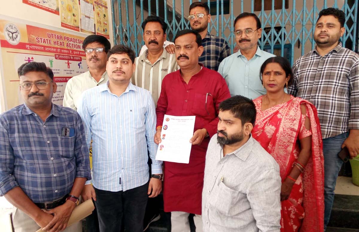  महाराणा प्रताप चौराहा में फाउंडेशन निर्माण की उठी मांग