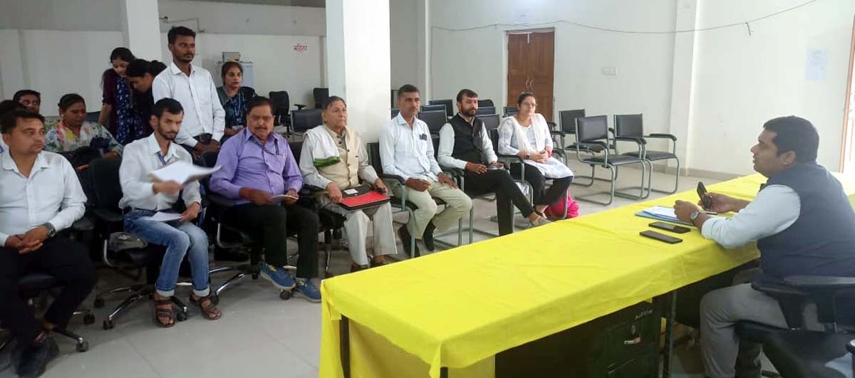 राष्ट्रीय लोक अदालत में अधिक से अधिक वादों का कराएं निस्तारण