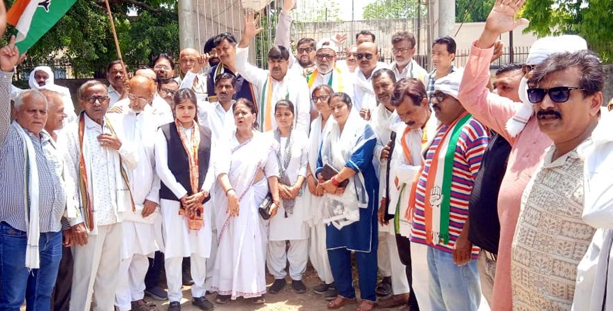 बढ़ती महंगाई पर भाजपा सरकार ने जनता को किया गुमराह