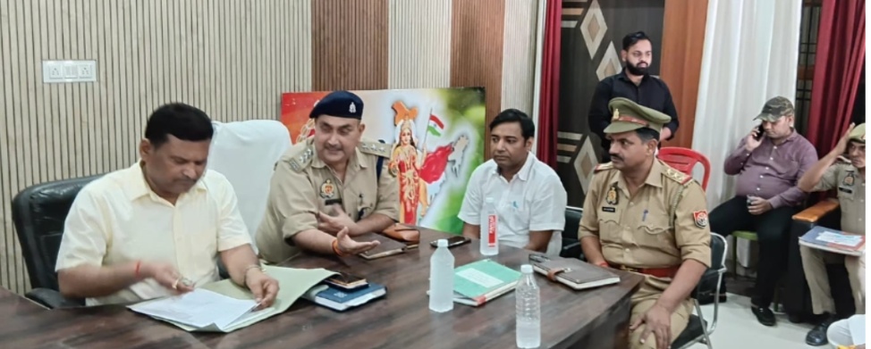 कालपी में शांति समिति की बैठक, बकरीद व गंगा दशहरा को सौहार्दपूर्ण ढंग से मनाने की अपील