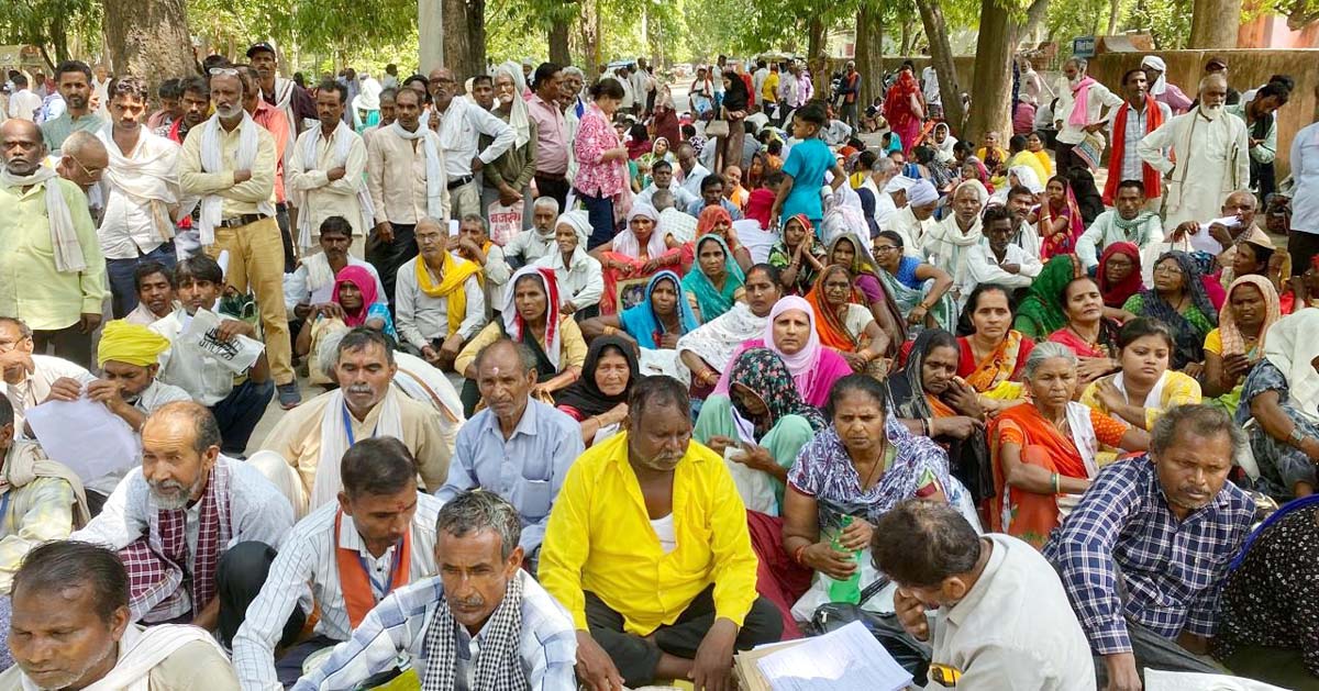22 महीनों से धरना दे रहे ठगी पीड़ितों ने जताया आक्रोश