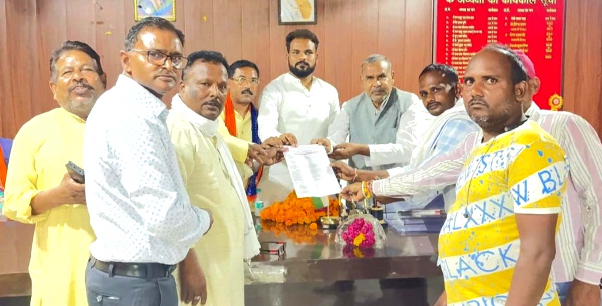 पीएफ-बीमा घोटाले पर कर्मचारियों का हल्लाबोल