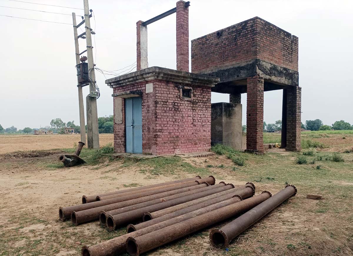  सिंचाई विभाग की लापरवाही से सूख रहीं किसानों की उम्मीदें