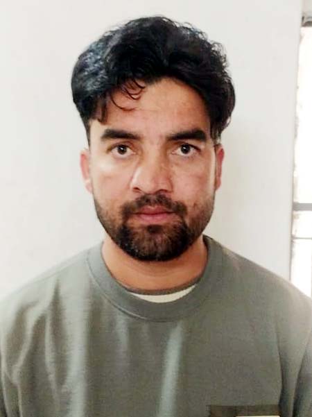 मारपीट किए जाने की दी तहरीर