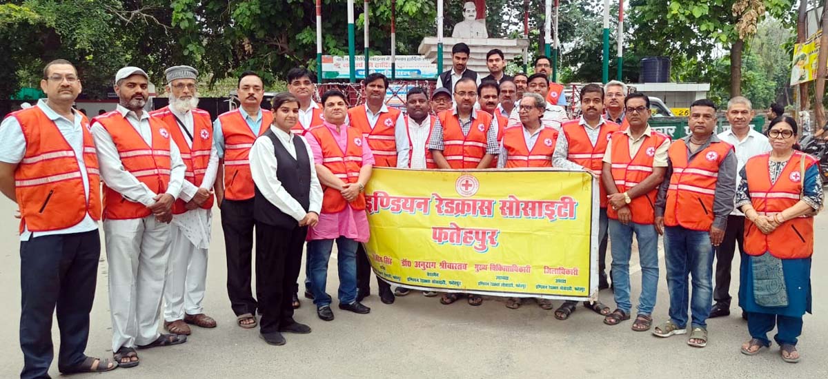 242 दिवंगतों की याद में नम हुईं आंखें,दी भावभीनी श्रद्धांजलि