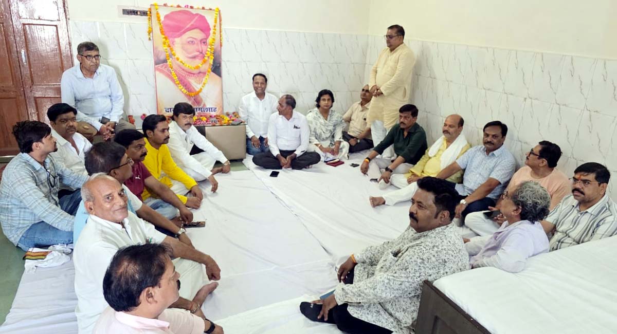 वैश्य एकता परिषद की विचार गोष्ठी में आदर्शों पर चलने का दोहराया संकल्प