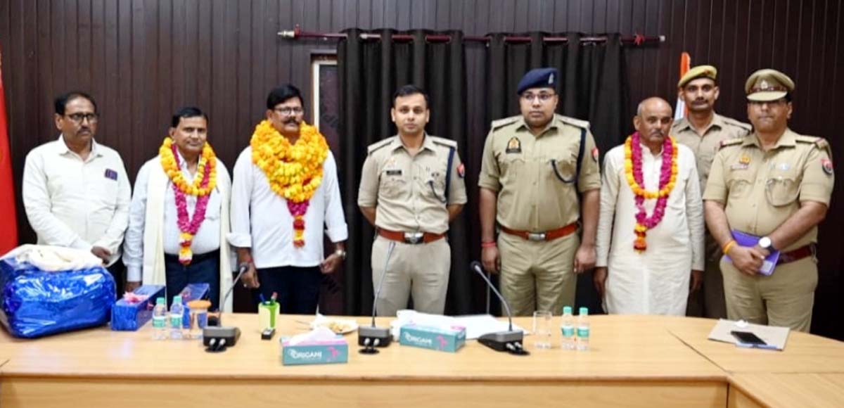 एसपी ने सेवानिवृत्त पुलिस कर्मियों को दी भावभीनी विदाई