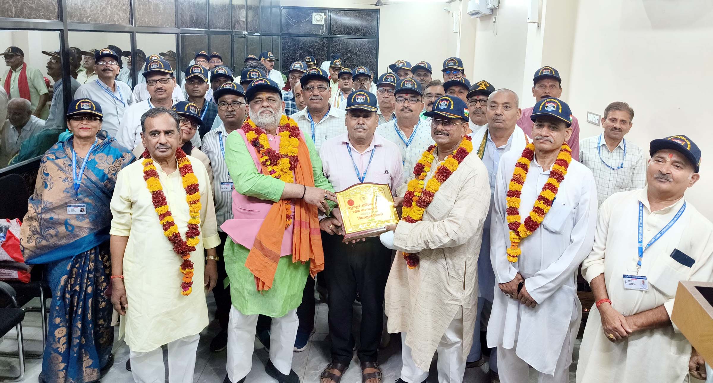 रेलवे स्टेशन पर दलाली के खिलाफ आंदोलन की चेतावनी