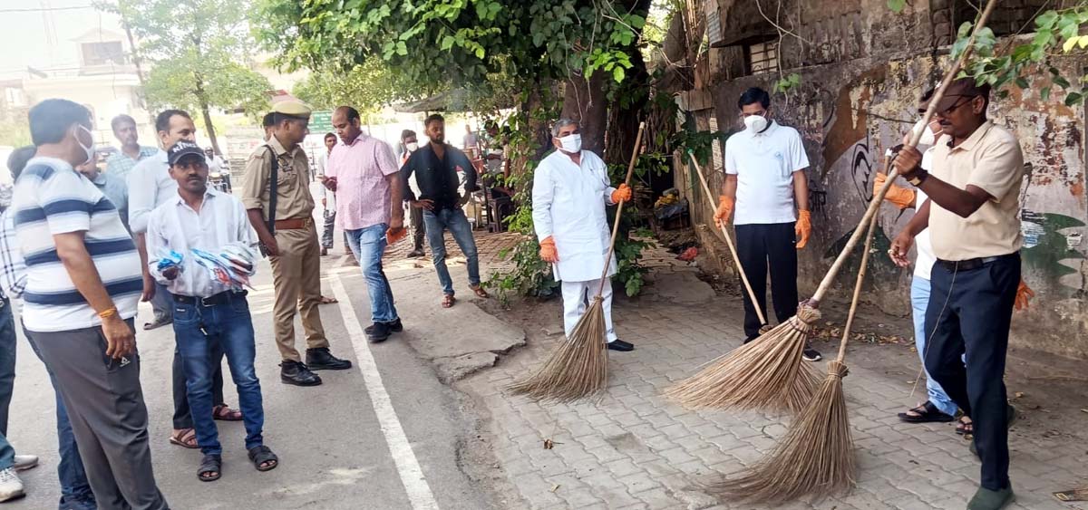 केंद्र सरकार के 12 वर्ष पूर्ण होने पर चला स्वच्छता अभियान