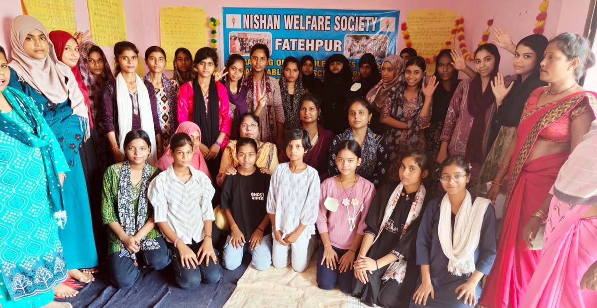 किशोरियों को स्वास्थ्य व सरकारी योजनाओं की दी जानकारी