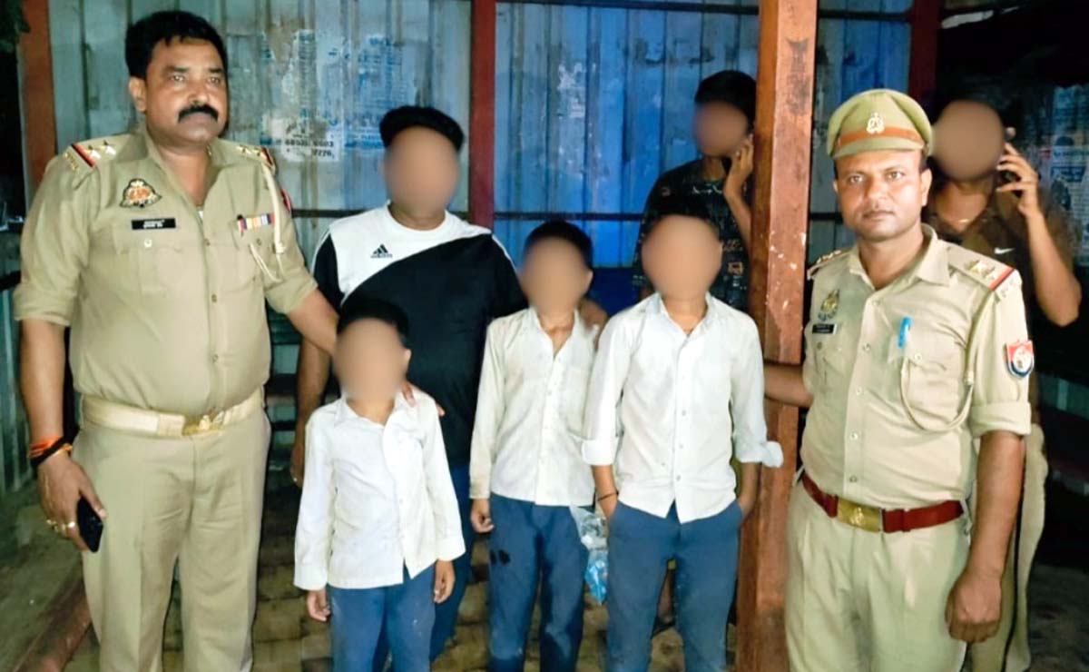 स्कूल से लौटते समय लापता तीन मासूम, पुलिस ने एक घंटे में ढूंढा