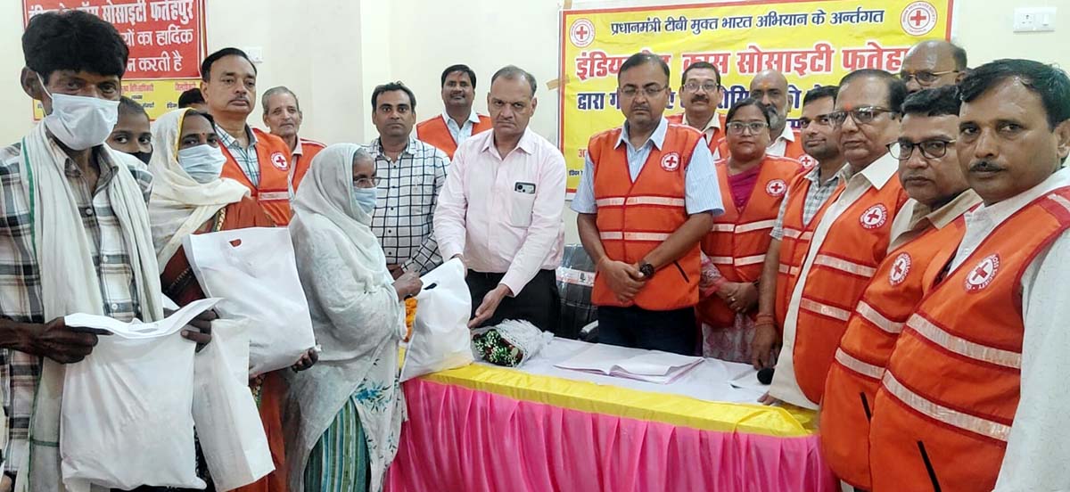 रेडक्रास भवन में 75 क्षय रोगियों को मिली पोषण सामग्री