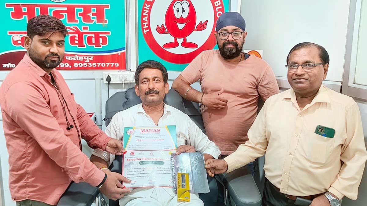 55 वें जन्मदिन पर राजेन्द्र ने किया रक्तदान, जिंदगी बचा सकता है