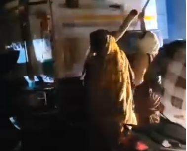 कदौरा–चतेला मार्ग पर जाम से जनजीवन बेहाल, सड़क पर उतरीं महिलाएं
