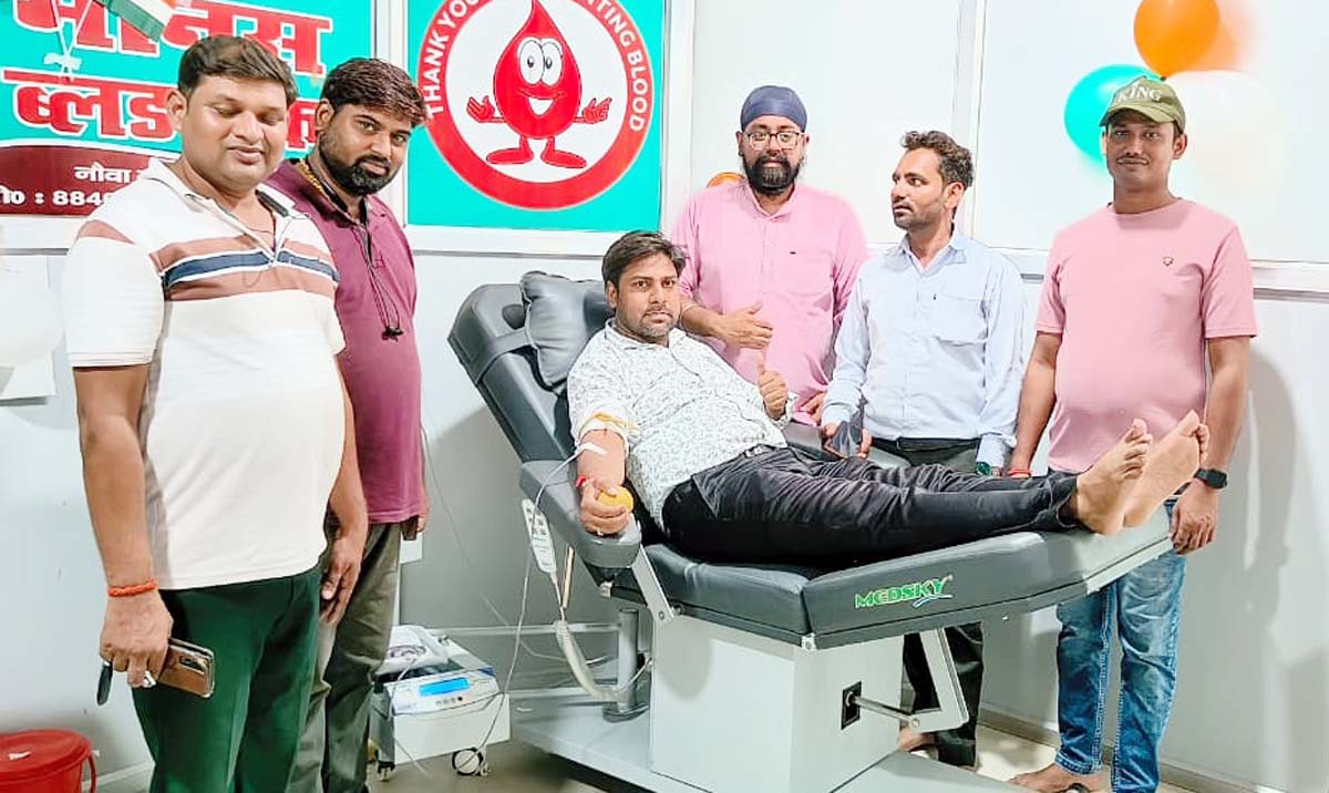प्रदेश उपाध्यक्ष अभिषेक रायजादा ने किया ओ निगेटिव रक्तदान