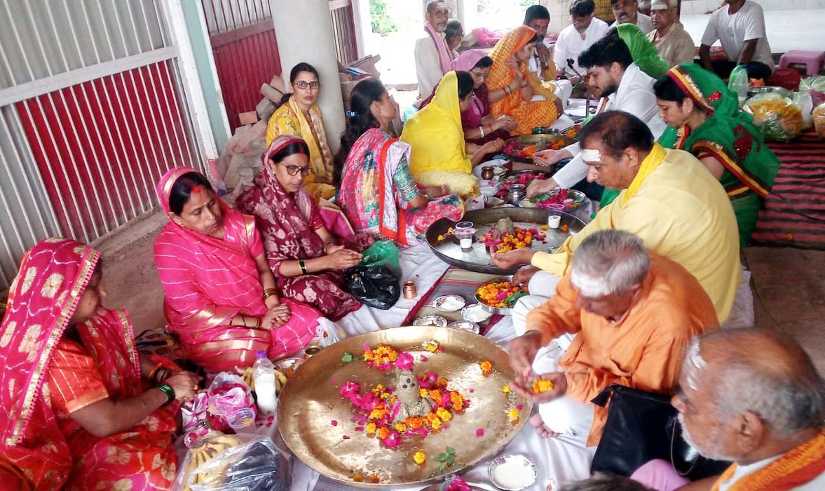 सामूहिक श्री शिव महारुद्राभिषेक में उमड़े श्रद्धालु