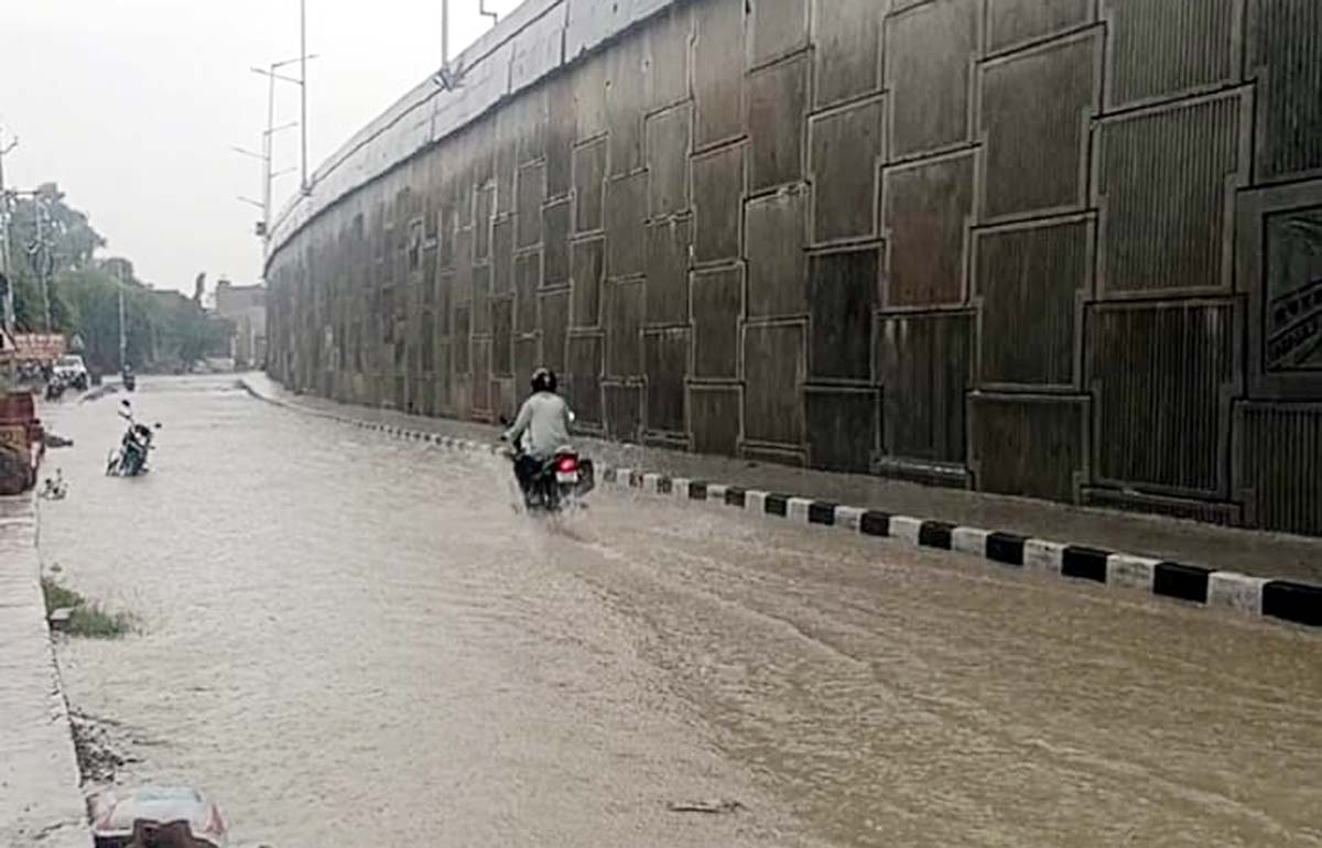  हर बारिश में डूब जाता खागा पूर्वी अंडरपास, स्थायी समाधान की मांग तेज