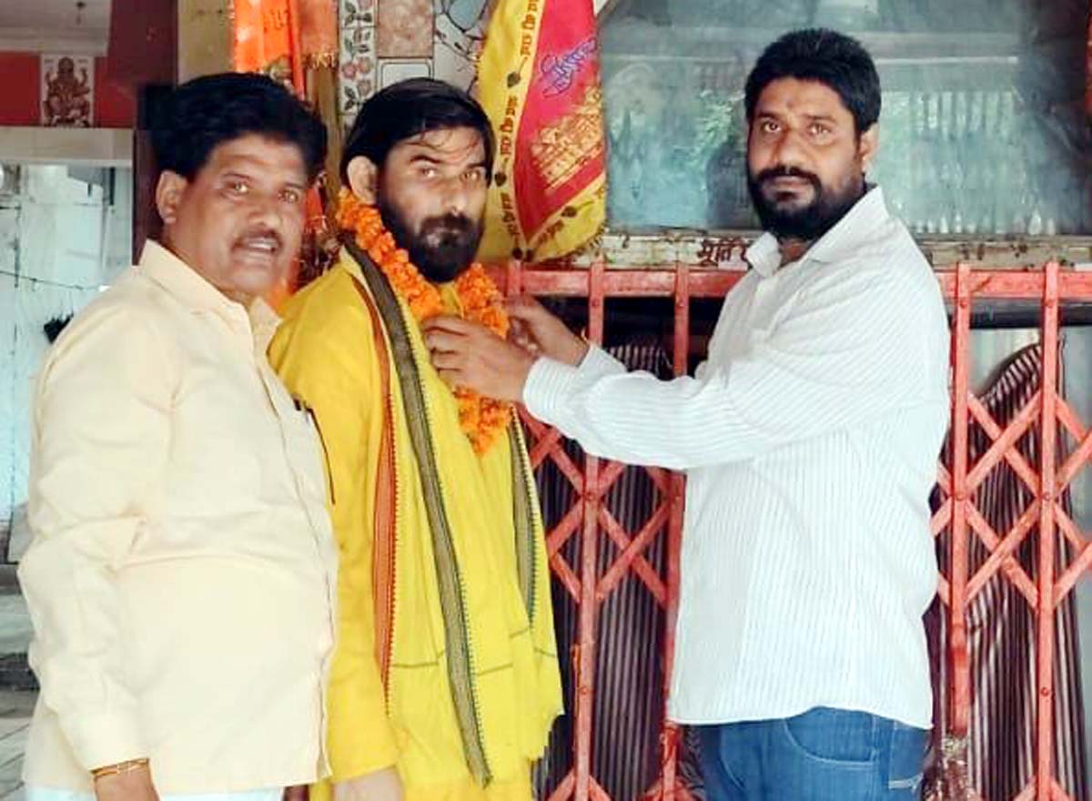 संत वंदन अभियान से सामाजिक समरसता का दिया संदेश