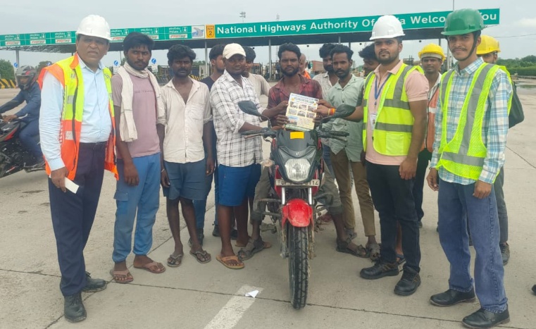 मेरा हेलमेट – मेरी सुरक्षा के तहत सड़क सुरक्षा जीवन रक्षा जागरूकता कार्यक्रम