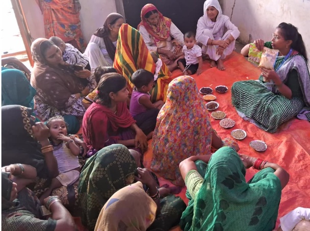 विश्व स्तनपान सप्ताह के अवसर पर जागरूकता कार्यक्रम एवं पोषण किट का वितरण