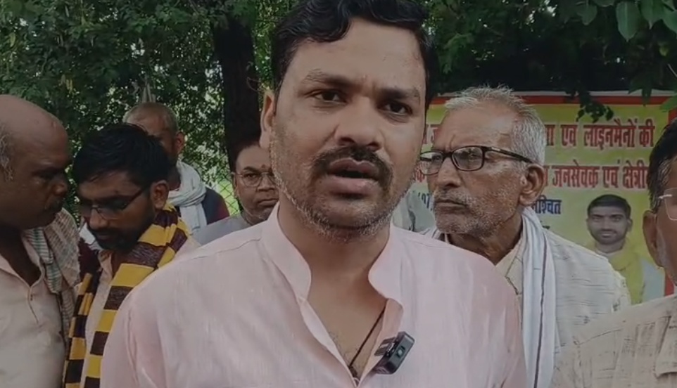 आश्वासन पर समाजसेवी,जनसेवक एवं किसानों का अनशन चौथे दिन समाप्त किया गया