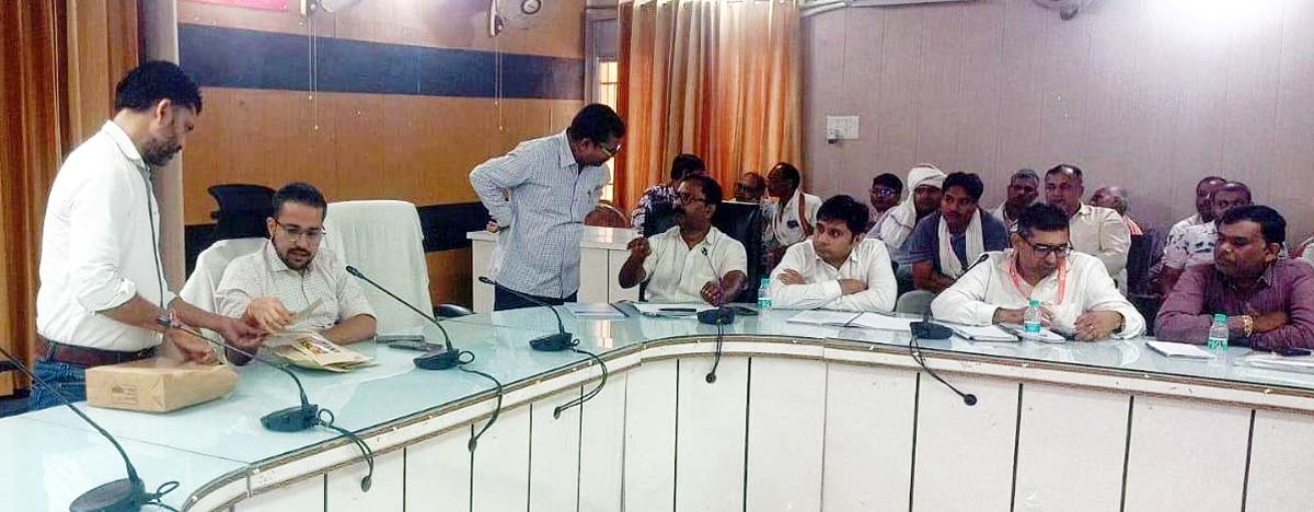 क्लस्टर खेती, सूक्ष्म सिंचाई, पॉली हाउस व शेडनेट हाउस अपनाने के निर्देश