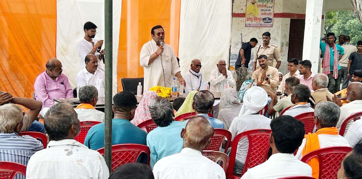 सरकारी योजनाओं के लाभार्थियों से मिले, पात्रों को योजनाओं का लाभ दिलाने का भरोसा