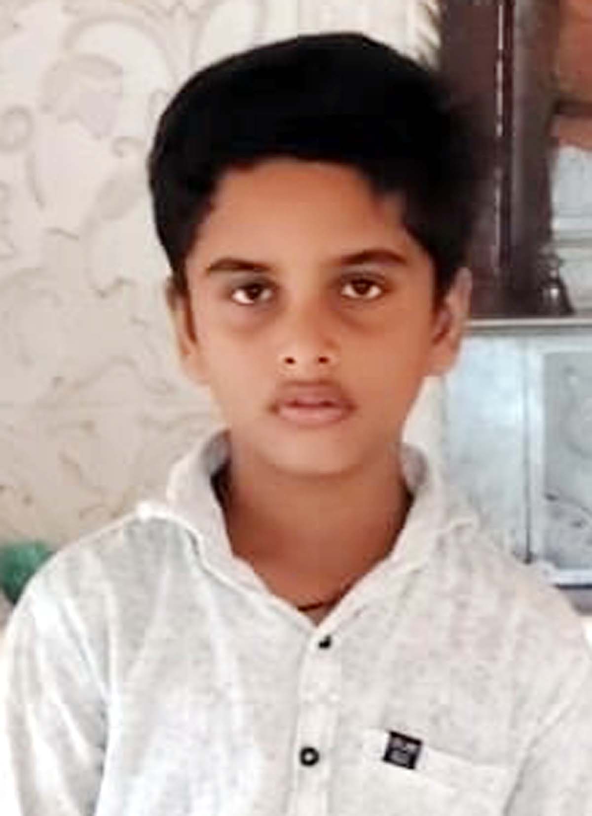 सांप ने पिता-पुत्र को डसा, बालक की मौत, सर्पदंश से युवक की मौत