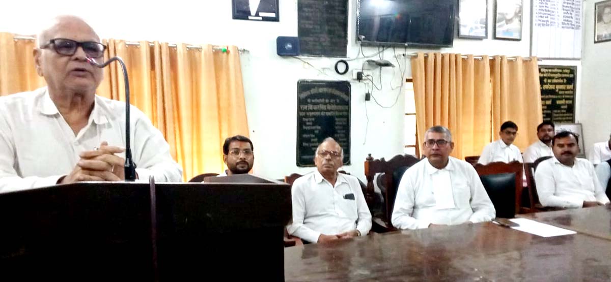 डिस्ट्रिक्ट बार एसोसिएशन की आमसभा में अधिवक्ताओं का बड़ा फैसला